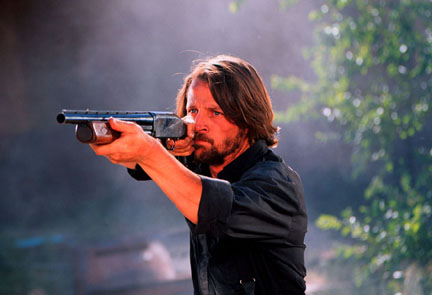 Father-Adam-Guiteau-john-carpenters-vampires-30435231-432-295