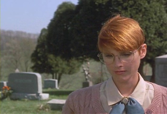 night_of_living_dead_1990_barbara_before