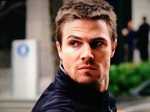 Stephen-Amell-stephen-amell-34396045-1024-768