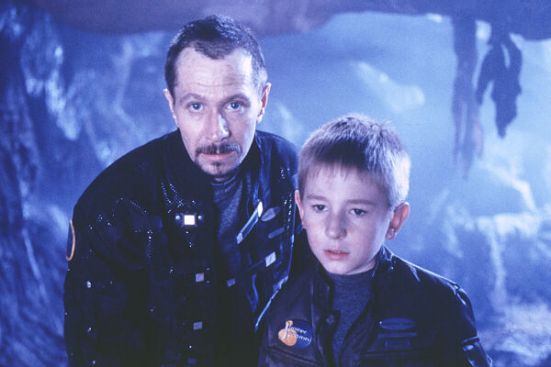 Lost-in-Space-film-still-Gary-Oldman