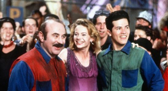 super-mario-bros-movie-bob-hoskins-and-john-leguizamo