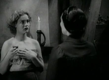 440px-NanGrayGloriaHoldenDraculasDaughterTrailerScreenshot1936