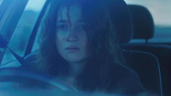 alice-englert-in-fear-2013