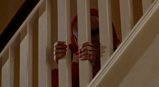 brood-the-1979-003-broody-hands-on-the-stairs