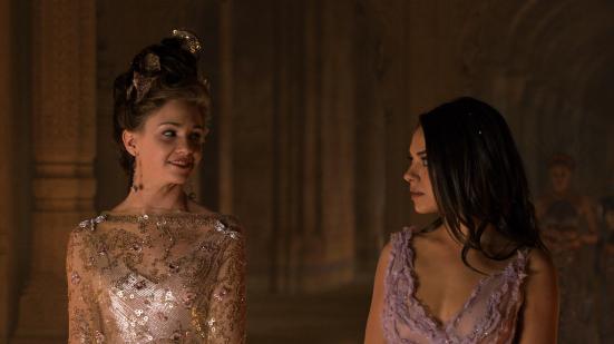 still-of-mila-kunis-and-tuppence-middleton-in-jupiter-ascending-(2015)-large-picture